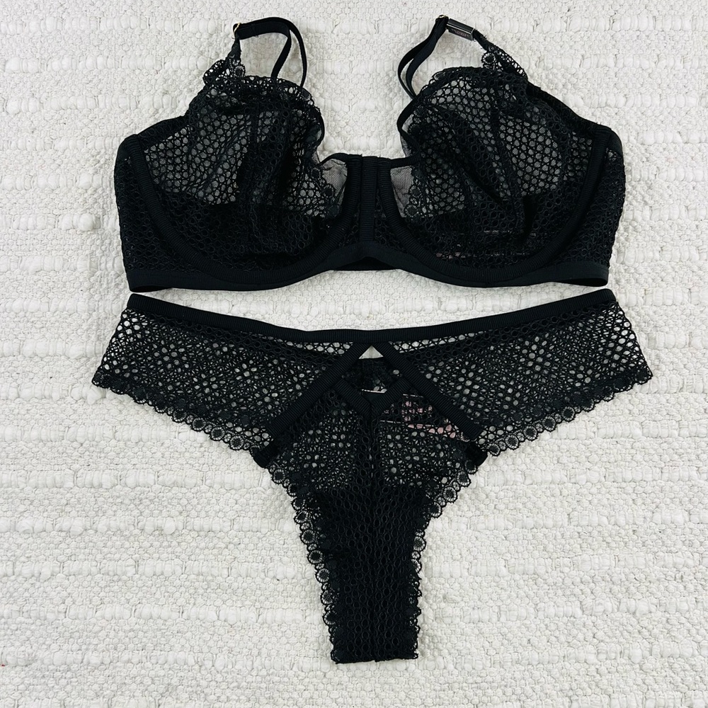 36D/M Victoria’s Secret Fishnet Bra & Cheeky Set - Picture 5 of 13